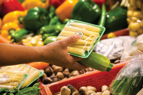 Fresh produce is available in Wo Che Market Fresh produce is available in Wo Che Market